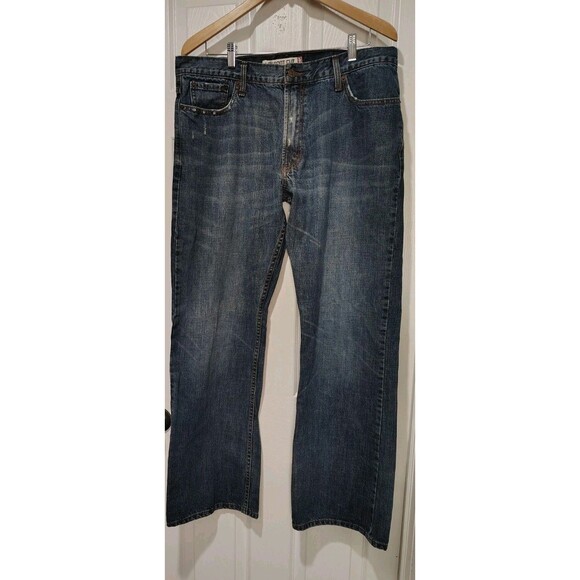 Levis Jeans Mens 36x32 Blue 527 Low Bootcut Distressed Western Denim Comfortable - Picture 1 of 9